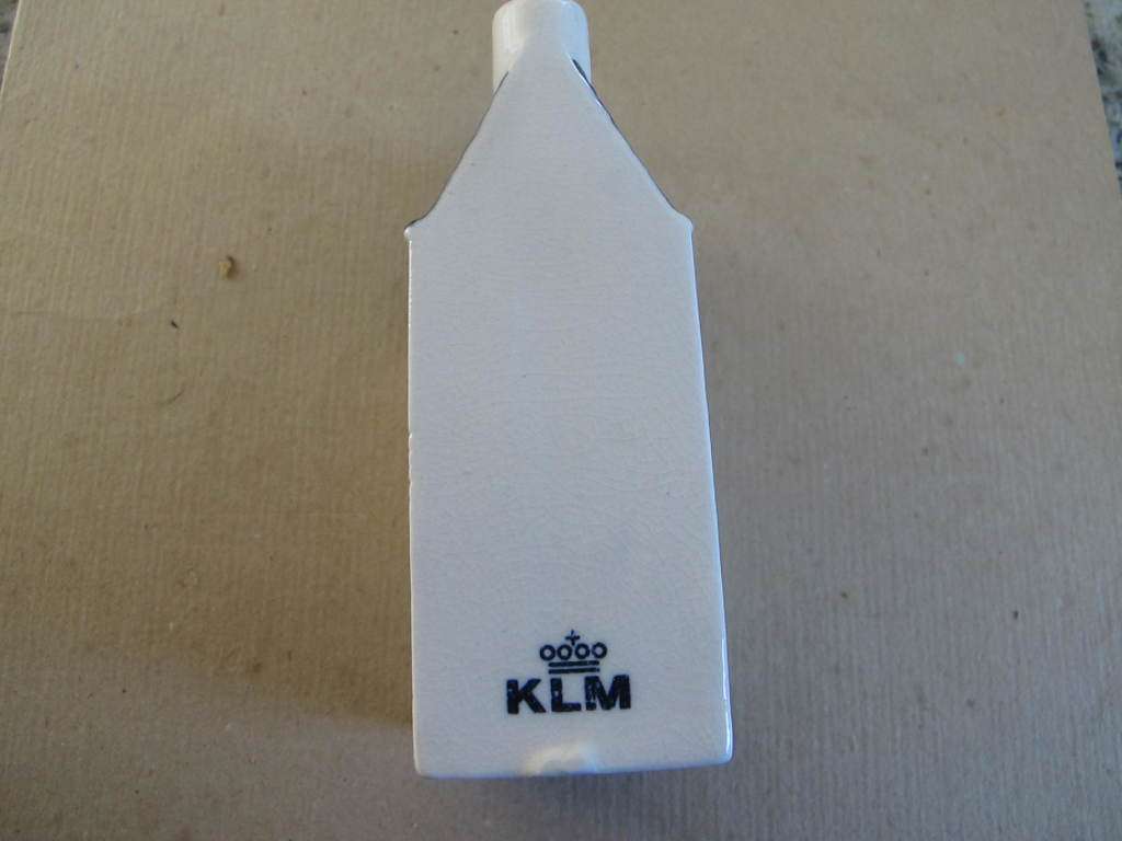 KLM - Reynebende KLM House Number 32 -  Sealed but angels have had their share